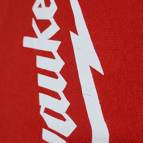 MILWAUKEE DRIVEN TO OUTPERFORM M12 FUEL CREW-NECK TEE-SHIRT LARGE - Picture 4 of 14